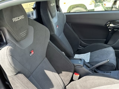 コペン(ダイハツ)届出済未使用車 内外装写真