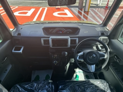ウェイク(ダイハツ)中古車 後席から見た前席