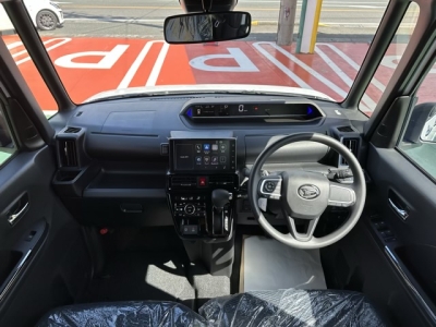 タントカスタム(ダイハツ)届出済未使用車 内外装写真