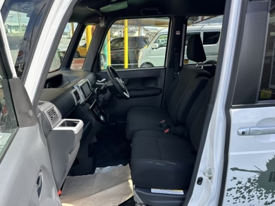 ウェイク(ダイハツ)中古車 前席内装