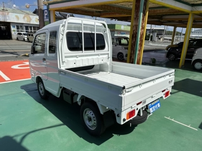 キャリートラック(スズキ)届出済未使用車 後方
