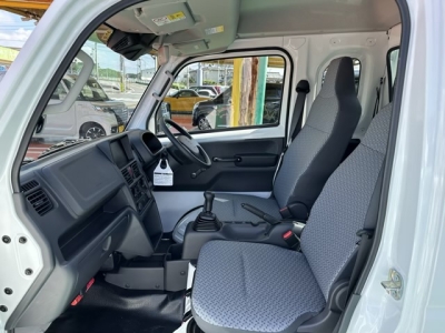 キャリートラック(スズキ)届出済未使用車 後席内装