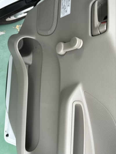 エブリイバン(スズキ)中古車 後席内装