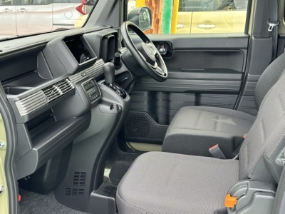 N-VAN(ホンダ)届出済未使用車 前席内装