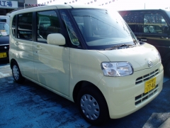 タント(ダイハツ)未使用車 全体