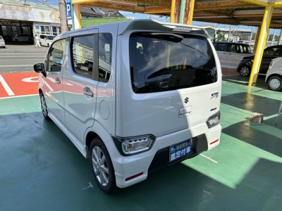 ワゴンRカスタムＺ(スズキ)ディーラ-試乗車 後方