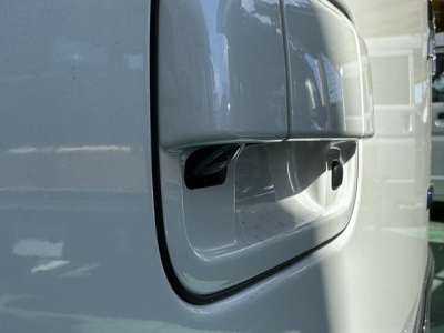 ワゴンRカスタムＺ(スズキ)ディーラ-試乗車 内外装写真他