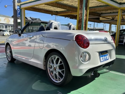 コペン(ダイハツ)届出済未使用車 後方