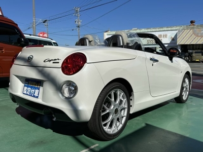 コペン(ダイハツ)届出済未使用車 内外装写真
