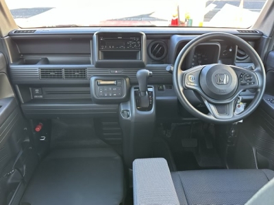 N-VAN(ホンダ)ディーラ-試乗車 内外装写真他