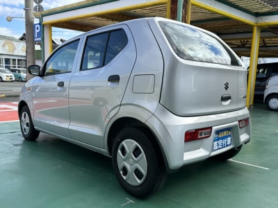 アルト(スズキ)中古車 後方