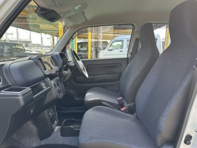 アルト(スズキ)中古車 前席内装