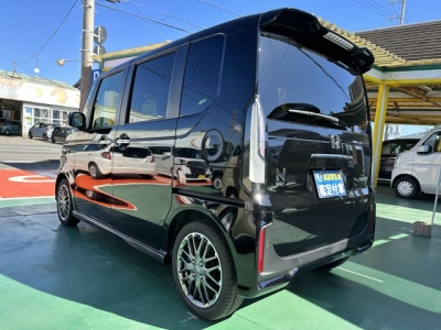 新型N-BOX(ホンダ)未使用車展示有 後方