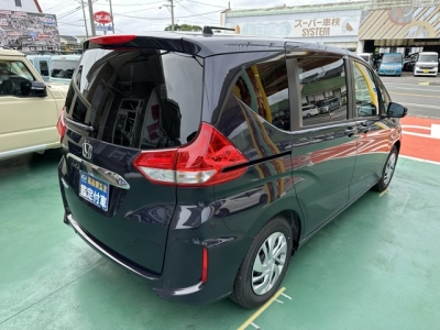 フリード(ホンダ)登録済未使用車 内外装写真他２