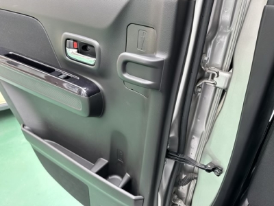 ワゴンRスティングレー(スズキ)中古車 内外装写真他