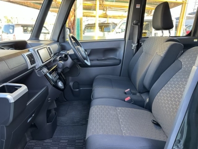 ウェイク(ダイハツ)中古車 前席内装