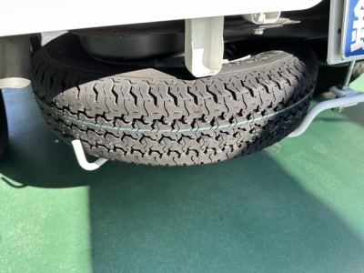 キャリイトラック(スズキ)届出済未使用車 後席内装