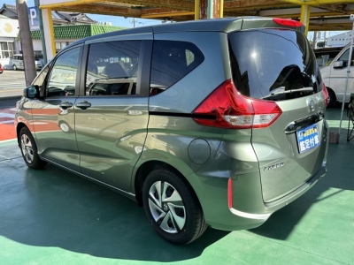 フリード(ホンダ)登録済未使用車 後方