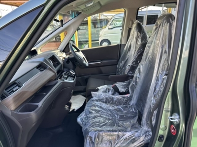 フリード(ホンダ)登録済未使用車 前席内装