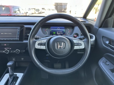 フィット(ホンダ)中古車 内外装写真