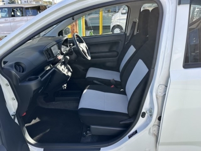 ミライース(ダイハツ)中古車 前席内装