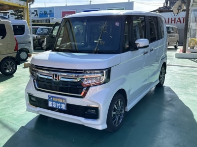 N-BOXカスタム(ホンダ)ディーラ-試乗車 前方