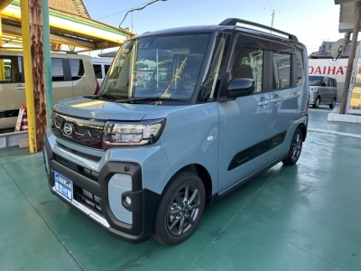 タントファンクロス(ダイハツ)ディーラ-試乗車 前方