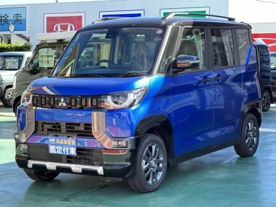 デリカミニ(三菱)届出済未使用車 前方