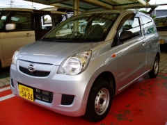 ミラバン(ダイハツ)中古車 前方