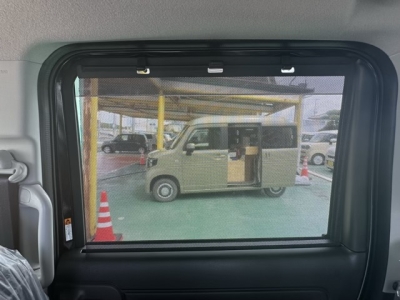 新型スペーシアカスタム(スズキ)新車見本展示無 内外装写真他