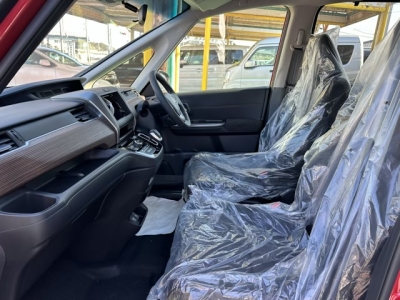 フリード(ホンダ)登録済未使用車 前席内装
