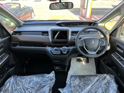 フリード(ホンダ)登録済未使用車 内外装写真