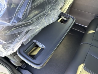 新型N-BOX(ホンダ)届出済未使用車 内外装写真他１