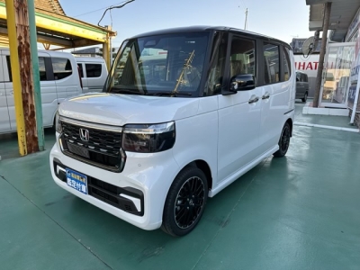 新型N-BOX(ホンダ)届出済未使用車 前方