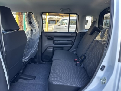 ハスラー(ダムド)新車見本展示無 後席内装