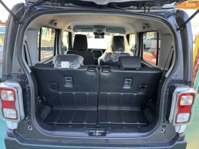 ハスラー(ダムド)新車見本展示無 内外装写真他