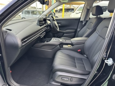 ZR-V (ホンダ)登録済未使用車 前席内装