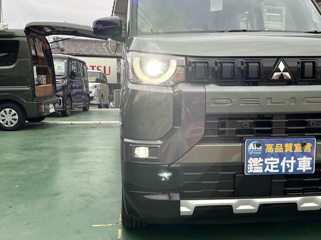 デリカミニ(三菱)新車見本展示有 23