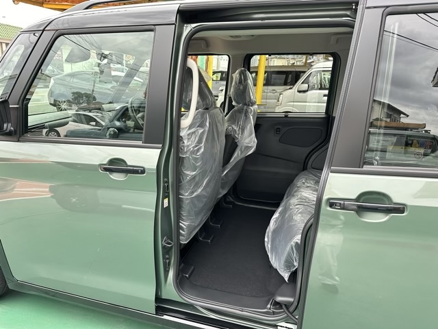 デリカミニ(三菱)新車見本展示有 5