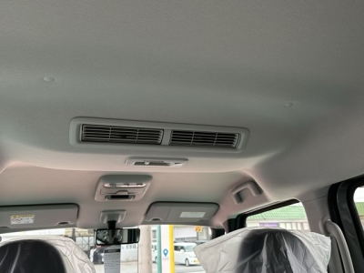 デリカミニ(三菱)新車見本展示有 内外装写真他