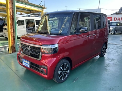 新型N-BOX(ホンダ)届出済未使用車 前方