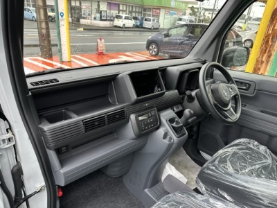 N-VAN(ホンダ)届出済未使用車 後席内装