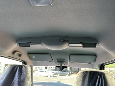 新型スペーシア(スズキ)新車見本展示有 内外装写真他