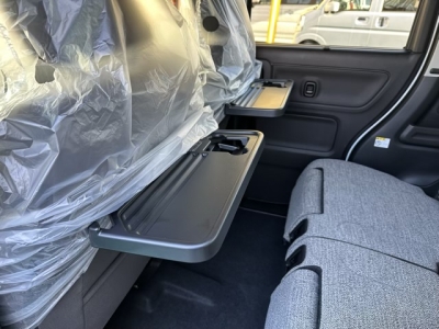 新型スペーシア(スズキ)新車見本展示有 内外装写真他１