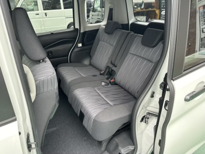 ソリオ(スズキ)ディーラ-試乗車 内外装写真他