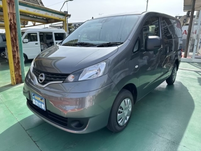 NV200バネットバン(ニッサン)登録済未使用車 前方