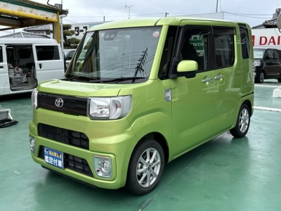 ピクシスメガ (トヨタ)中古車 前方