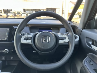 フィット(ホンダ)中古車 内外装写真