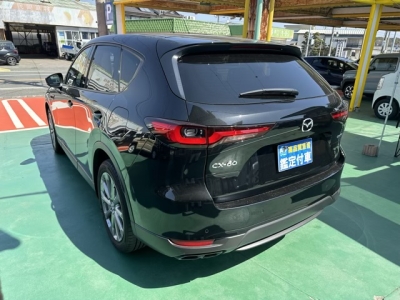 CX-60(マツダ)中古車 後方