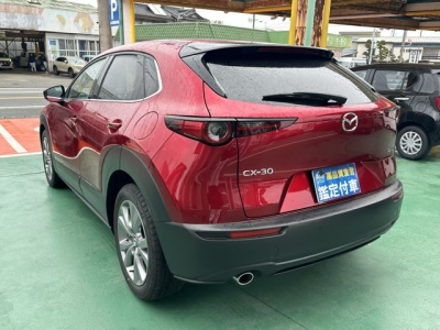 CX-30(マツダ)中古車 後方